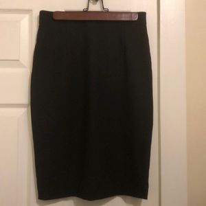 Antonio Melani Pencil Skirt. Size: 2